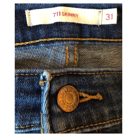 Levi’s 711 Skinny Jeans - Picture 7 of 9